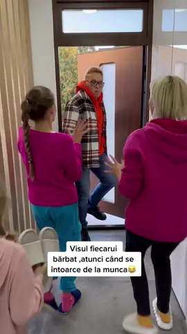 Sa fie întâmpinat ca un rege😜🤴#fy#fun#family#viral#foryou