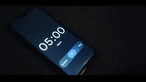 Yung pagpatay mo ng Alarm. Patay ka rin! 🤣##LearnItOnTikTok#stitch #fypage #fypシ #fyp