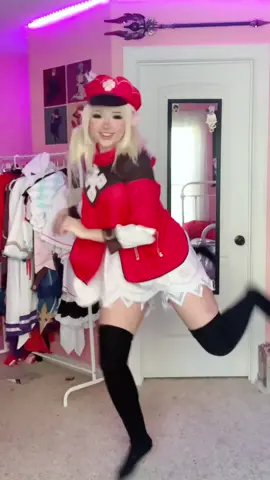 my first attempt at getting sturdy how’d i do🤠 #klee #kleecosplay #kleecosplaygenshinimpact #genshinimpactcosplay 