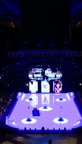 Have you ever wondered what goes into building a Disney On Ice show when we arrive in your hometown?💫 #DisneyOnIce #behindthescenes #disneytok #disney #IceSkating 
