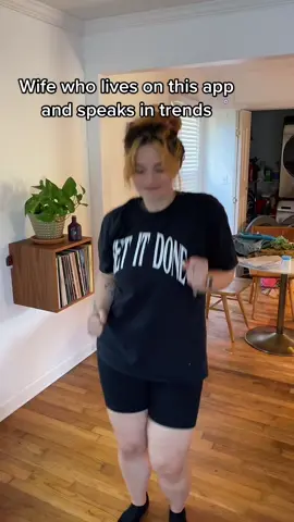 Trending king. #couplegoals #marriedlife 