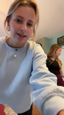 Miya learned a new dance! #yeehaw 