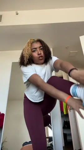 Lmao they never let me post cussing so I tried to cover it up 😩😩😩😩