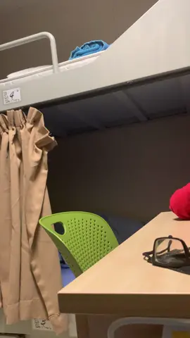 Inj la rupanya bilik kami di offshore. Tak berapa besar, tapi selesa