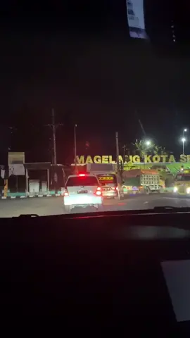Kota sejuta bunga…  #magelang #fyp #jalanmalam #magelangkotasejutabunga 