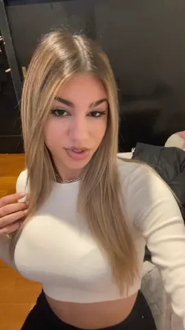 👅