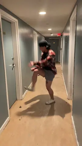 Drunk Justin bustin’ a move for y’all #highlightofmynight 