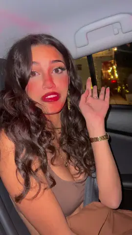 We speak gibberish fluently 🫣💋@notelly #fyp #bestfirend 