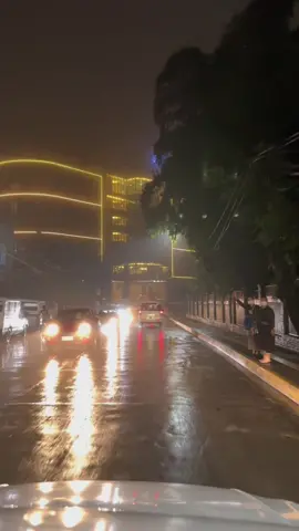 Foggy night drive #baguio #baguiocity 