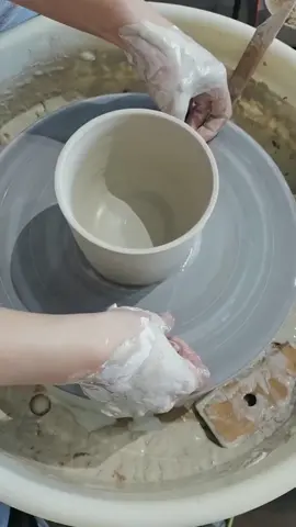 Nghề làm gốm sứ. #thucong #battrang #gomsu 