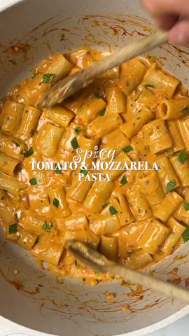 Succulent & Easy-to-make Pasta 🍝 #pastalover #cheesyfood 