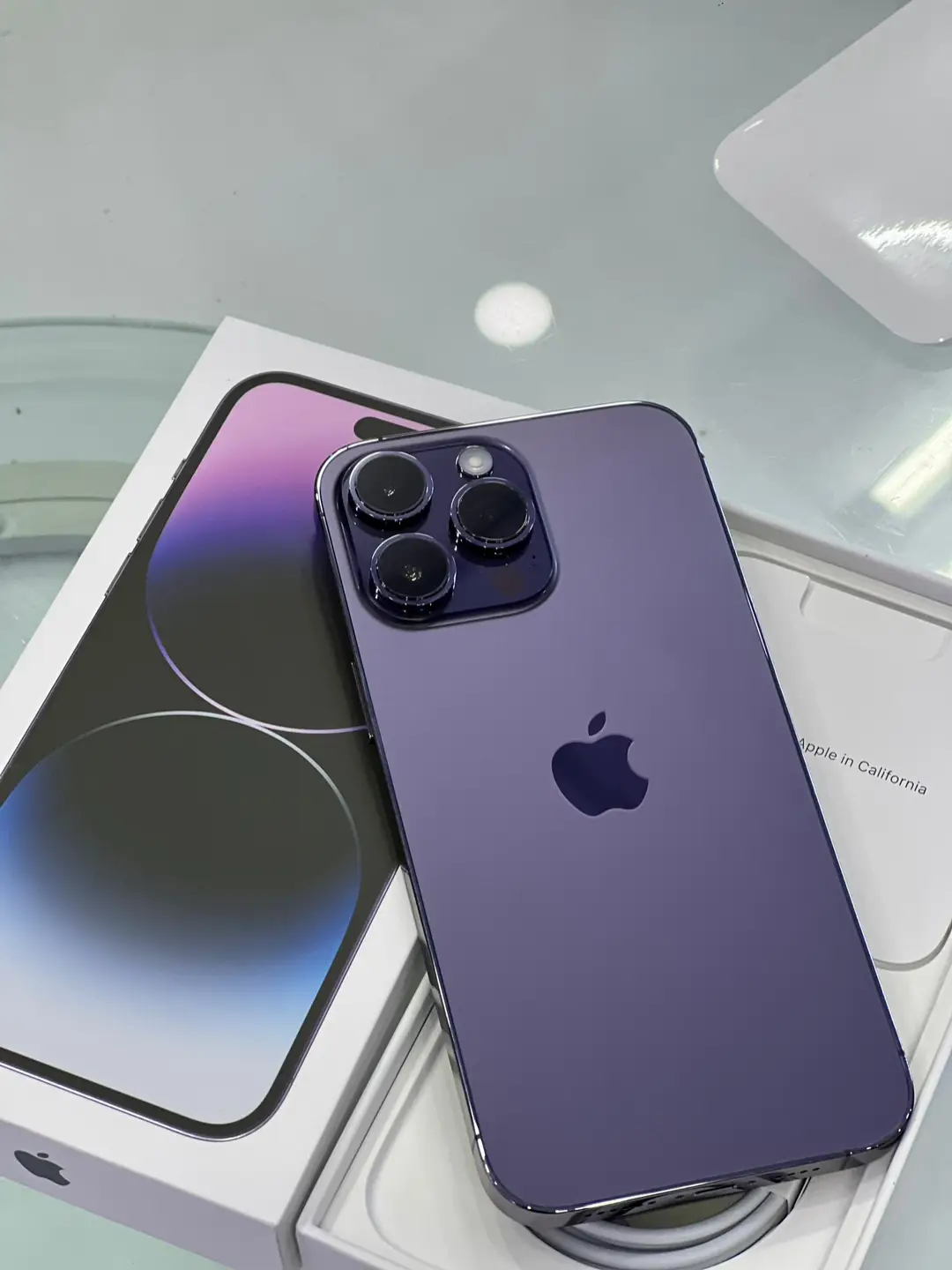 Đập cái hộp , thanks bạn cùng giường ❤️ 🙈 #iphone14promax  