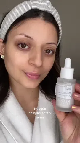 Loving this brightning serum from @NEOGEN GLOBAL  #giftedbyneogengiftedme @neogen_us #neogen #niacinamide  #skeepersfamily https://www.octoly.com/c/hk3w7/r/hbheb