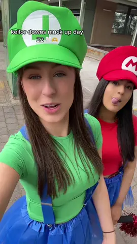 muck up 22🤍🤍 #melbourne #fyp #classof2022 #muckupday 