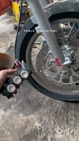 Bertahap 🫠   #basirajaya #gl100 #gl100indonesia #bengkelbubutbasirajaya #tulungagung #gl100modifikasi #gl100klasik #gl100teyeng #gl100jogja #gl100jatim #gl100tulungagung #gl100kediri #cbk5 #gl100nganjuk #gl100surakarta #gl100inspirasi #doubledisk 