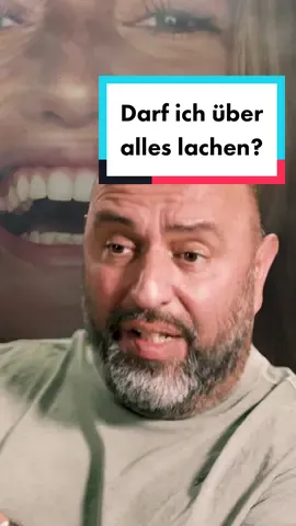 „Ein wunderschöner, kleiner Gedankengang. Was macht Humor mit uns? Und wichtiger noch - was sollte Humor machen dürfen, um uns den Alltag zu versüßen? Somuncu spricht dabei ein wichtiges Thema unserer Zeit an - wie nutzt man Humor als Werkzeug, um Toleranz zu schaffen?“ Laura, Schauspiel-Coach. Serdars Live-Soloprogramm „Seelenheil - Das Vierte Reich“ mit exklusivem Interview jetzt zum Video-Download auf Amazon und iTunes & auch als Hörbuch erhältlich. #serdarsomuncu #seelenheil #dasviertereich #comedy #liveprogramm #lachen #humor #witze 