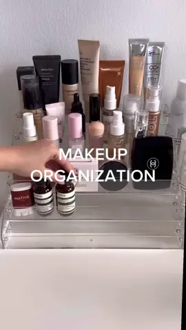 Some makeup organization asmr #asmrmakeup #makeuporganization #makeuporganizor #asmrcleaning 
