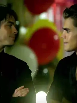 Stefan tenta uma Queda braço com Mason, pela curiosidade de Damon saber o que ele é | EP 2x2 TVD - História  #damonsalvatore #stefansalvatore #diariosdeumvampiro #cenastvd #thevampirediaries #vampirediaries 