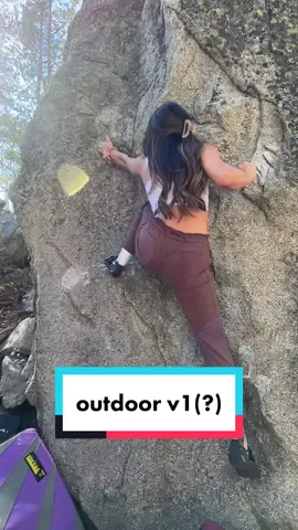 first outdoor climb since rolling my ankle! #outdoorclimbing #outdoorbouldering #girlswhoclimb #womenwhoclimb 