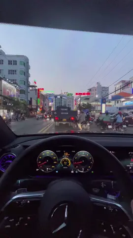 Long Xuyên 17h50 🥰 đông vậy neee