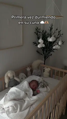 Mamis tenéis algún truco para ir acostumbrándola a dormir en su cunita? Aunque al mismo tiempo me encanta dormir con ella 🥹🥰 Sígueme en Ig: geany am ❤️ #mamaprimeriza #embarazo #fyp #parati #bebe #momlife #mama #pregnant #baby #pregnancy #viral #hazmeviral #mamatiktoker #maternidad #mamajoven #emabarazofeliz #embarazotiktok #mamisdetiktok #babygirl #baby2022 #fyppppppppppppppppppppppp #ootdbaby #babyootd #newborn #reciennacido #newbornbaby #cuna #habitacionbebe #babyroom 