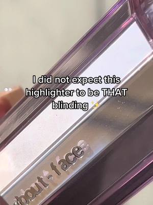 I’m pretty sure astronauts can see my highlighter from space 🚀✨ #aboutfacebeauty #aboutfacehalsey #blindinghighlighter #liquidhighlighter #glowymakeup 