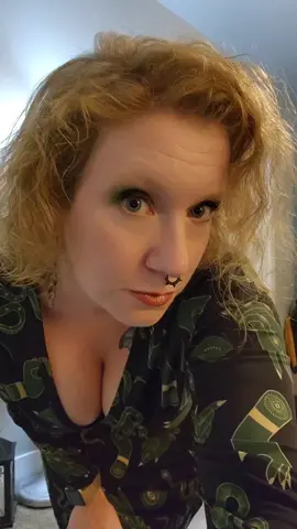 October 18th #OOTD #spooktober #fyp #Halloween #spookyseason #snek #snake #Medusa #spookygirl 