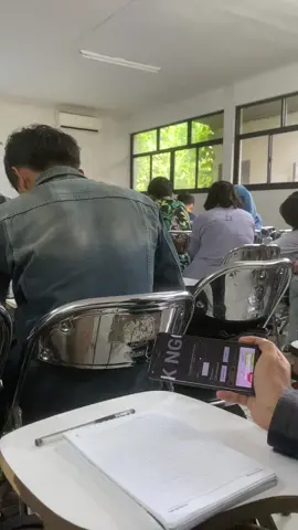 momen ketika kamu masuk kelas kuliah  jam setengah 7 pagi🗿 #gakbakalanmasukfyp 