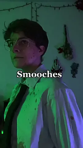 Smooches   #reanimator1985 #reanimator #reanimatorcosplay #herbertwest #herbertwestcosplay #herbertwestreanimator 