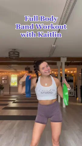 Kaitlin will work that full body with a band!  #loopband #workout #Fitness #FitTok #universityofnewhampshire #durhamnh #fullbodyworkout 