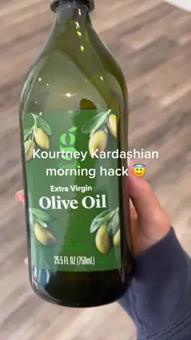 Would you try this? 🧐 #viral #kardashian #morninghack #celebrities 