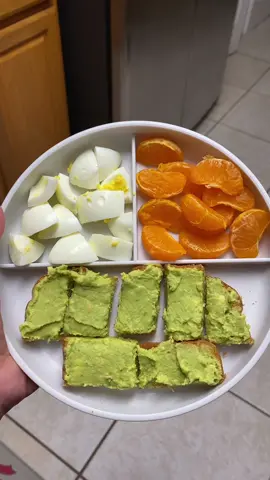 he loves avocado and egg toast #fyp #foryoupage #toddlerbreakfast