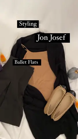 These #jonjosef ballet flats are giving me all the tumblr feels #darkacademiaaesthetic #darkacademiaoutfits #tumblraesthetic 