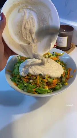 ولا غلططه لذييييذه ، الكمية تكفي شخصين تقريبًا ❤️‍🔥 #سلطات #سلطه🥗 #وجبات_صحيه #اكلات_سريعة ##طبخات_سهله_لذيذه 