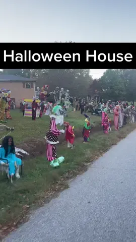 #halloween #thisishalloween #halloweenhouse #mauldinsc #scaryhouse #houseofhorrors #hauntedhouse #halloweendecor #halloween2023 #864 #southcarolina #halloweenchallenge #terrifying 