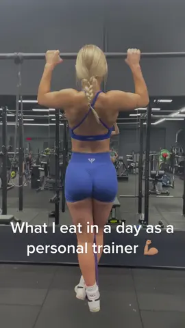 What i eat in a day as a personal trainer! Note i dont always eat like this but I try to maintain a healthy balanced diet 🥗🥪 use code EMMALEE10 to save $$ on switch nutrition products #whatieatinaday #personaltrainer #food #switchnutrition 