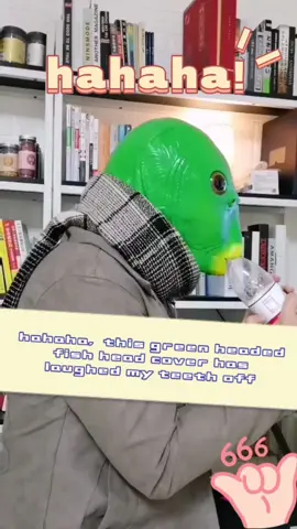 Put on the green-headed fish- head mask with your friends 🤓🤓#fyp #tiktok #funny #funnyvideos #funnytoys #foryou #toys #decompression #friends #hacklife #fish #dbaitsgetsdfish #headgear #mask