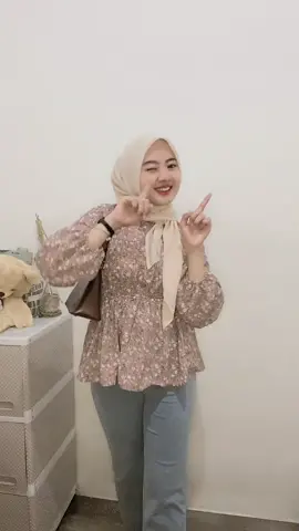 Korean blouse motif bunga😍 #blousekerut #blousekorea #koreanstyle #blousebunga #ollablouse 