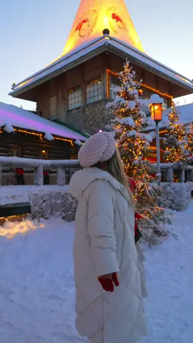 Check out the Lapland Itinerary in my bio 🤶🏼🧑‍🎄🎅 #lapland #santaclaus #christmas #christmascountdown2022 #xmas #fypシ #winter #laplandfinland 