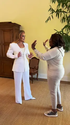 one year ago today, two icons met 🫶🏽 #oprahtok #adele #fyp 