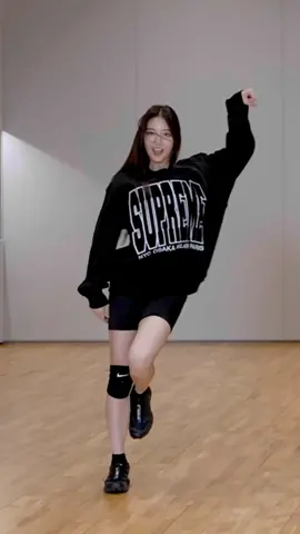 LE SSERAFIM KAZUHA 'ANTIFRAGILE' DANCE PRACTICE #르세라핌 #lesserafim #le_sserafim #kazuha #fyp 