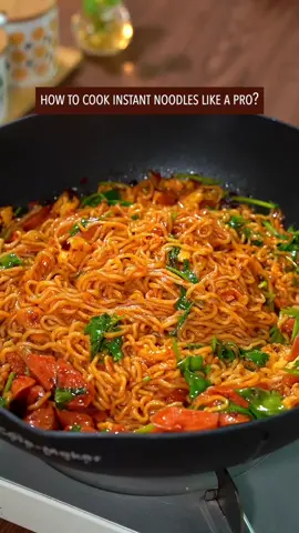 How to cook instant noodles like a pro? #Recipe #cooking #instantnoodles #tiktokfood #chinesefood 