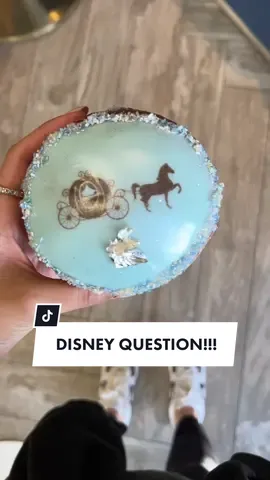 dont we all want to NEED to see Princess Sophie??! 🥹😭😍 #disneyland #disneytok #mom #momtok #toddler #donut #donutshop #vegas #FoodTok #vegasfood #entrepreneur #workingmom #latina 