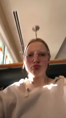 @.katarinaaaaa   Dora the explorer is a bop