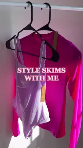 I’m obsessed with the new seasonal @SKIMS colors 🤩 #skims #skimstryon #styleinspo #outfitinspo #cleangirlaesthetic #fallfashion #fashion 