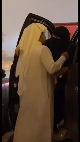 #لي_صاحب #حب_من_أول_فنجان#شعروقصايد   #عشق_حقیقی #لایک #foryou #فولو_متابعه #اكسبلورexplore_ #حضن #ضمة #زوج #زوجة 