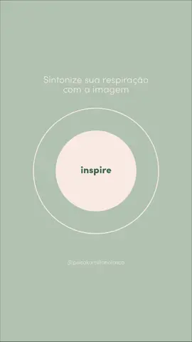 Que tal fazer uma pausa rápida para respirar um pouquinho? ✨  Respire profundamente expandindo o diafragma o máximo que conseguir. Em seguida, solte o ar lentamente pela boca. Faça o ar entrar e sair sem mexer os ombros.  Ao respirarmos profundamente e corretamente, o nosso corpo entende que não há perigo e pode relaxar, liberando substâncias calmantes no cérebro e por todo o nosso corpo 🧠  Os músculos ficam menos tensos, os batimentos cardíacos desaceleram e somos inundados por uma sensação interna de paz e calmaria.  Então que tal se concentrar na sua respiração e acompanhar o círculo pelo menos 10 vezes? 🥰  #respiração #respira #inspire #expire #ansiedade #estresse
