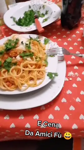 Una Serata A Casa Di Amici . . .             Buona Cena A Noi 🙂