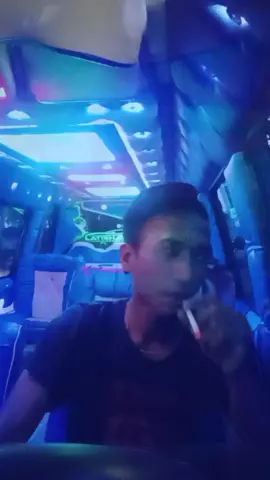 cafe yakult on 🤣🤣 #yakult #kakigatal #akullzz #MAKUKUBestGiftOfLove #DidYouYawn