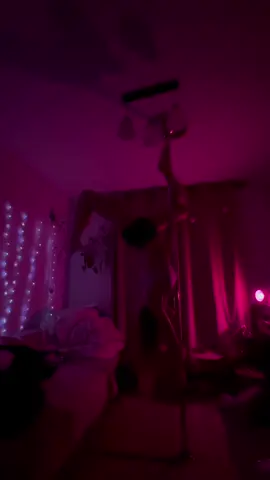 #pole #poledance #poledancer #fy #fypage #fyp #fypシ #polesport #polefitness #choreography #freak #passion #exotic #choreo #sexy #sensual #viral #tiktok 